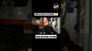 GRAFFITI ARTIST GETS CAUGHT! 👀🏃 #graffiti #graffitiart #shorts