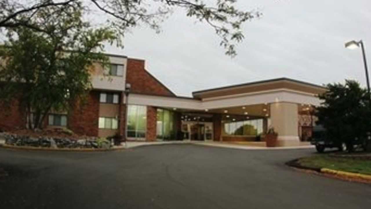 Holiday Inn St Cloud, MN YouTube