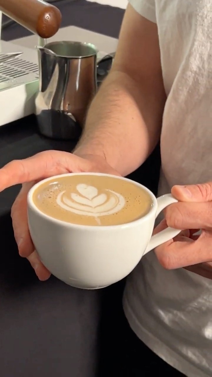 Mocha Latte 🍫☕️ |Two2Brew #coffee #espresso #mocha - YouTube