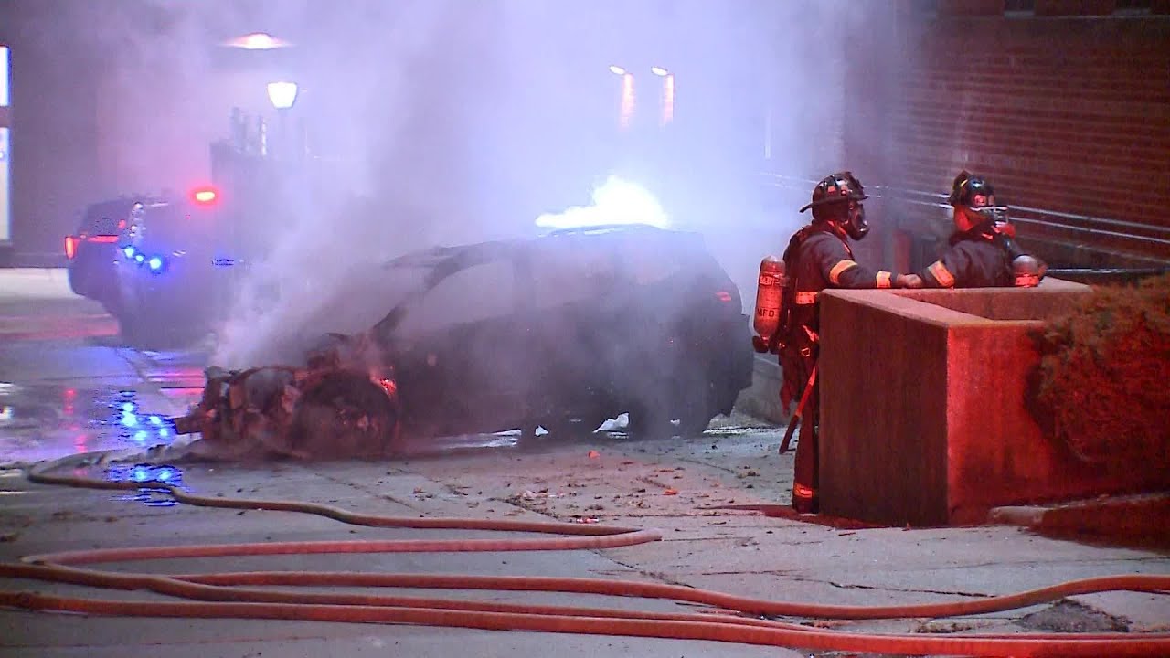 Firefighters put out car fire on Marquette campus - YouTube