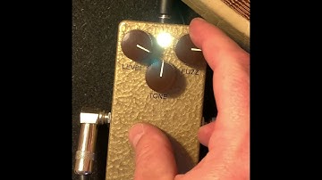 HAGGTRONIX Colorsound Tone Bender Op Amp reissue demo. *sold*