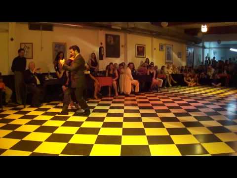 Sin Rumbo, palabras de Carlos Rivarola y baila milonga con Maria!!