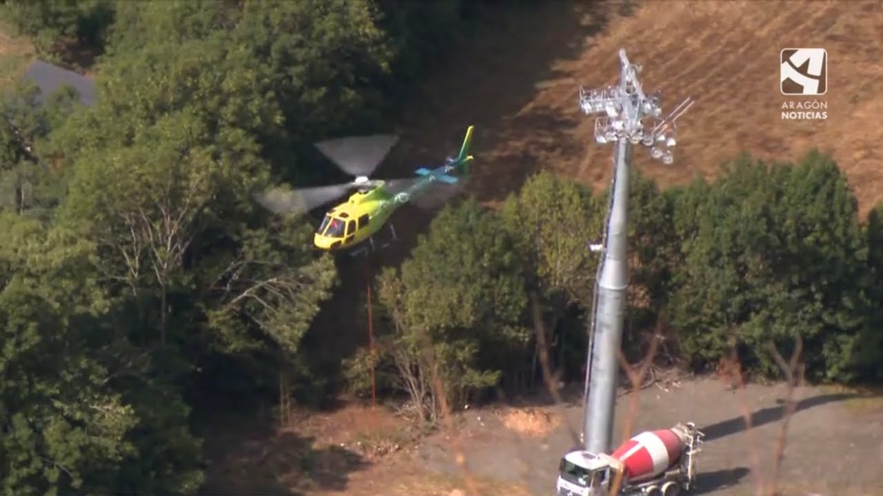 Telecabina Benasque cerler trabajos del helicóptero (as350 b3) Air Lama Helicopters 