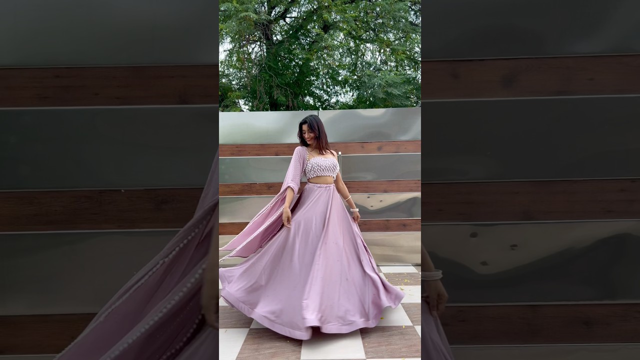 Satin Lehenga #fashiondesigner #lehenga #lehengacholi #satin