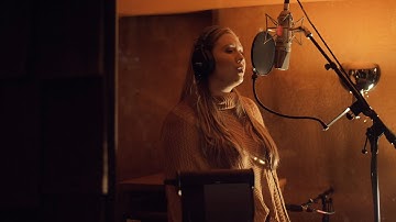 Bailey Grace Pattison records song at Capricorn Sound Studios