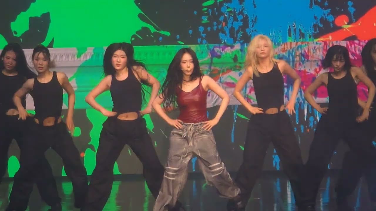 250706 VIVIZ - Hipnotic (SINB Solo) in [nEW LEGACY] Concert