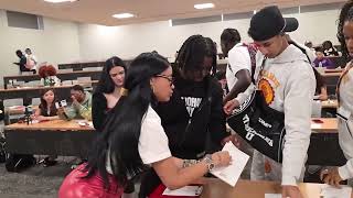 India Love Teaches Her First Class at Streamer University!!