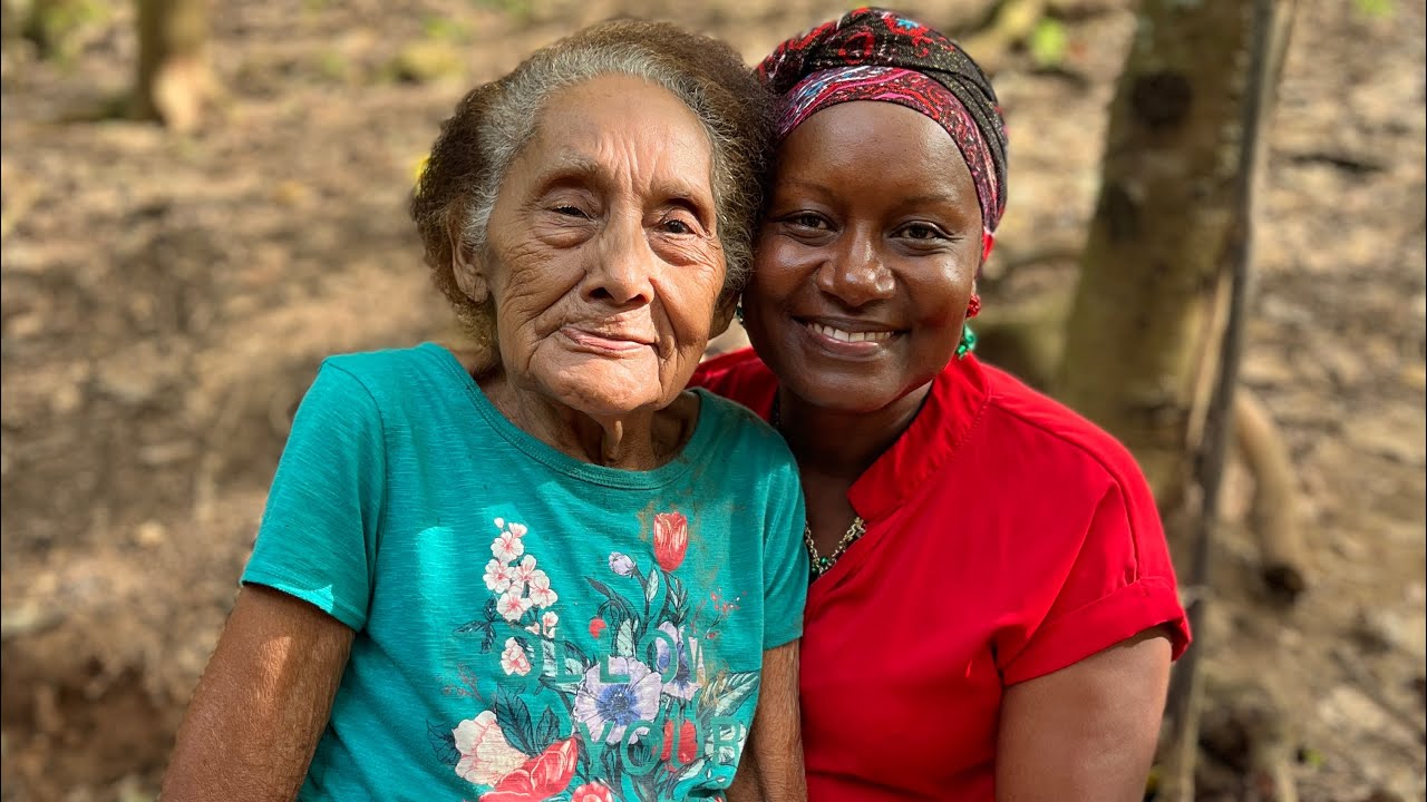 Live Again Ministries Christmas Blessing: Roatan, Honduras