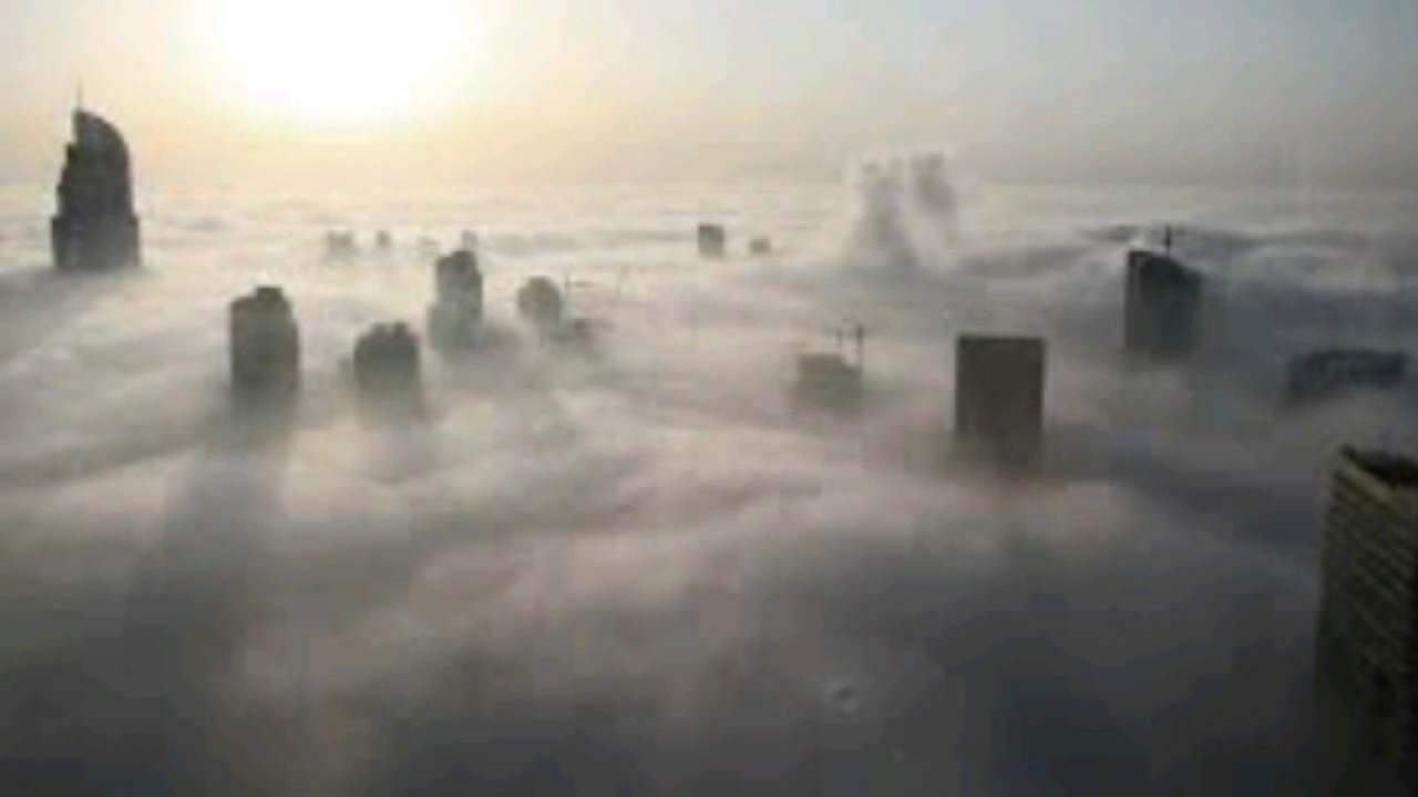 Условиях сильного тумана. Сильный туман. Самый сильный туман. Очень сильный туман в городе. Мгла в Дубае.
