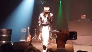 Live Red Cross 1er Extrait Case Départ Aéronef Lille 08/11/2014