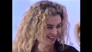 Margarita Rosa de Francisco cantando no Programa da Hebe(2001)