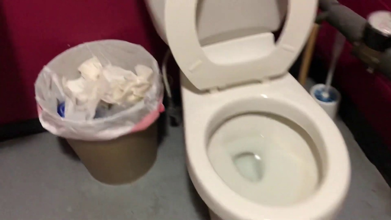 75. American Standard Champion 4 with all rim jets clogged YouTube