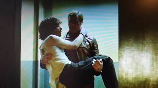 Officer is Carrying Patricia (Cillian Murphy), Adorable scene from Breakfast on Pluto