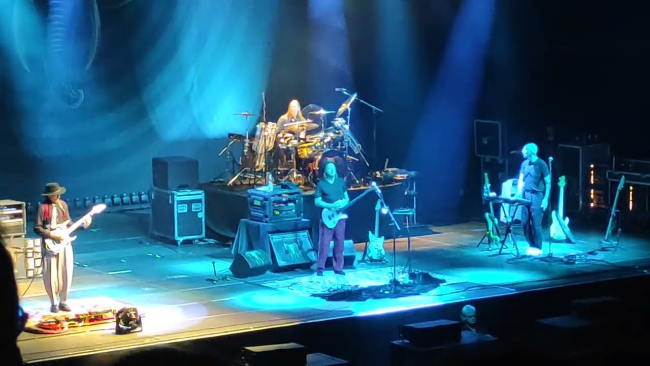 BEAT–play King Crimson,18.06.2026 - YouTube