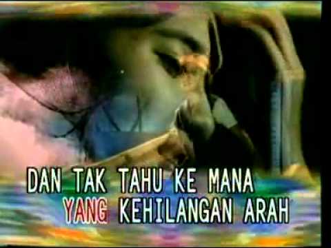 Nike Ardilla Tinggallah Ku Sundiri House Music Youtube Desy ratnasari tenda biru official music video. nike ardilla tinggallah ku sundiri