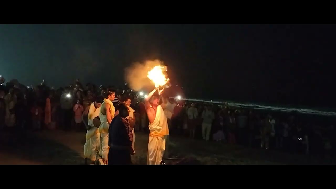 ପୁରୀ ସମୁଦ୍ର ଆଳତି (ମହୋଦଧି ଆଳତି) || ପୁରୀ ସ୍ୱର୍ଗଦ୍ୱାର ନିକଟସ୍ଥ ସମୁଦ୍ର କୂଳ (ମହୋଦଧି ତୀର୍ଥ)।