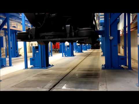 Mobile lifting jacks