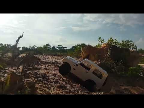 1/10 Scale RC Suzuki Jimny Solo Offroad Trail WPL C74 - YouTube
