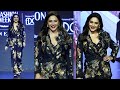 Dhak Dhak Girl Madhuri Dixit Looks Stunning Ramp Walk At Lakme Fashion Week X Day 5