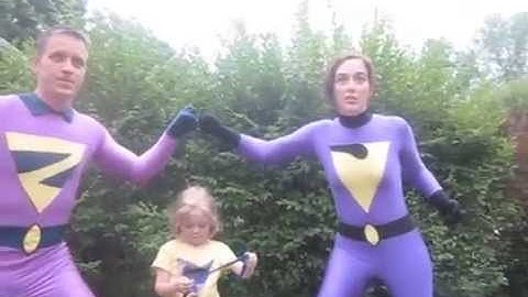 The Wonder Twins - Live!