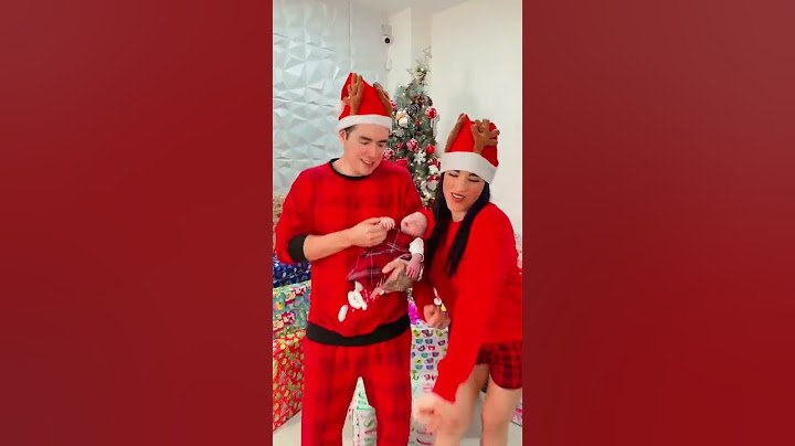 Abriendo sus primeros regalos de NAVIDAD de NASYA.. No podemos creer lo que le trajeron gigante 😱