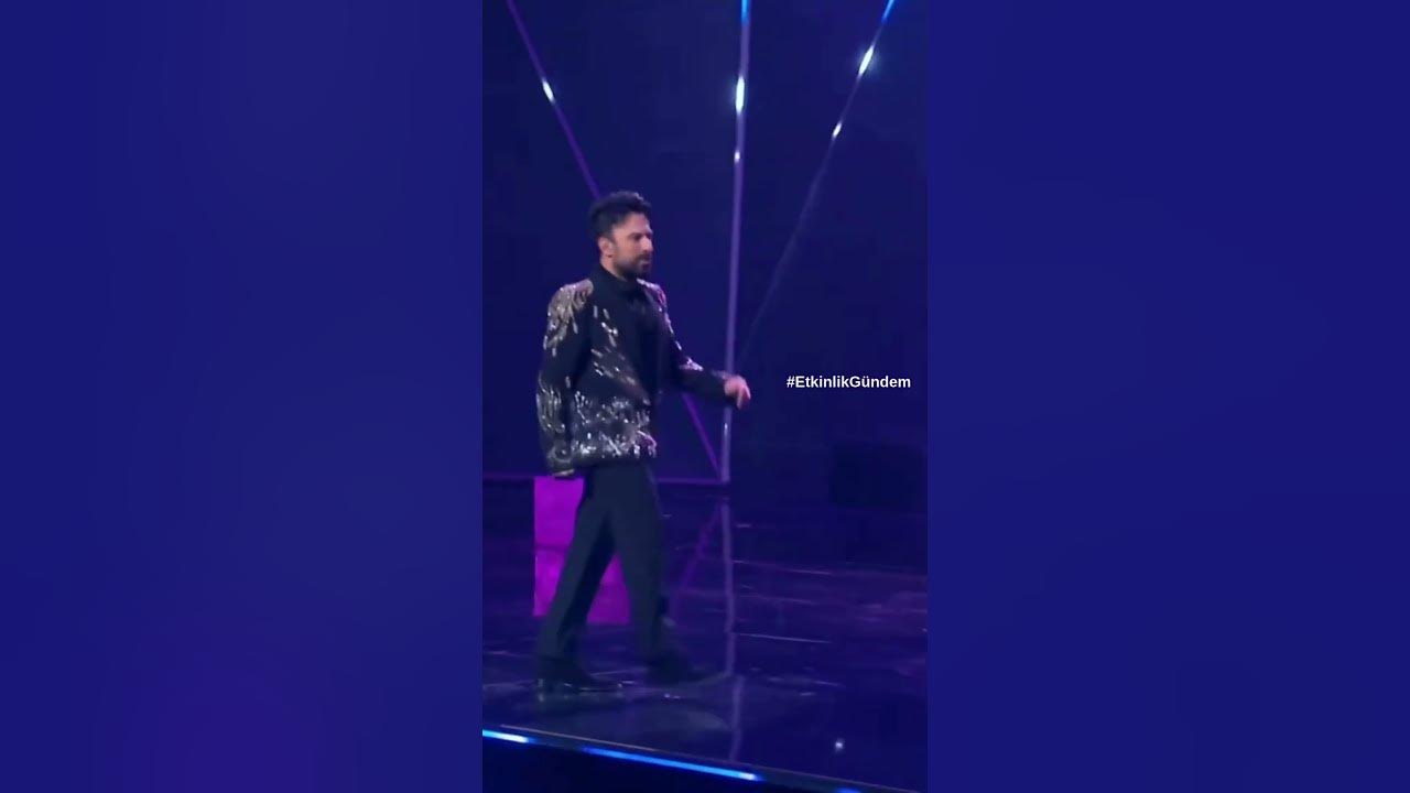 Tarkan, Riyad’da düzenlenen ve Joy Awards’ta performans sergiledi.(18 ...