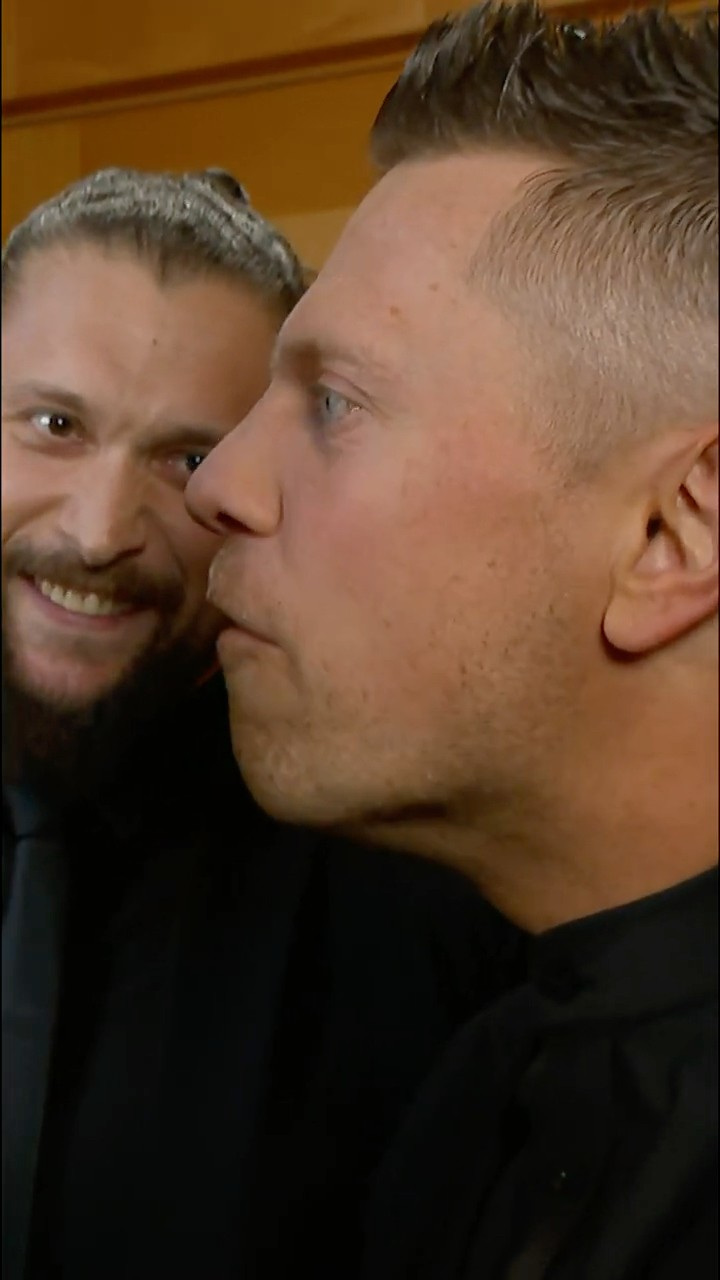 Who ya got when Sami Zayn goes one-on-one with The Miz tonight? ? #RawOnNetflix #WWERaw