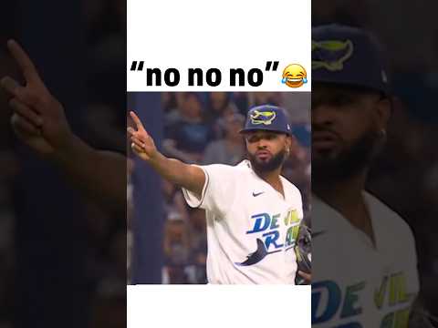 he mocked the hitter ππ