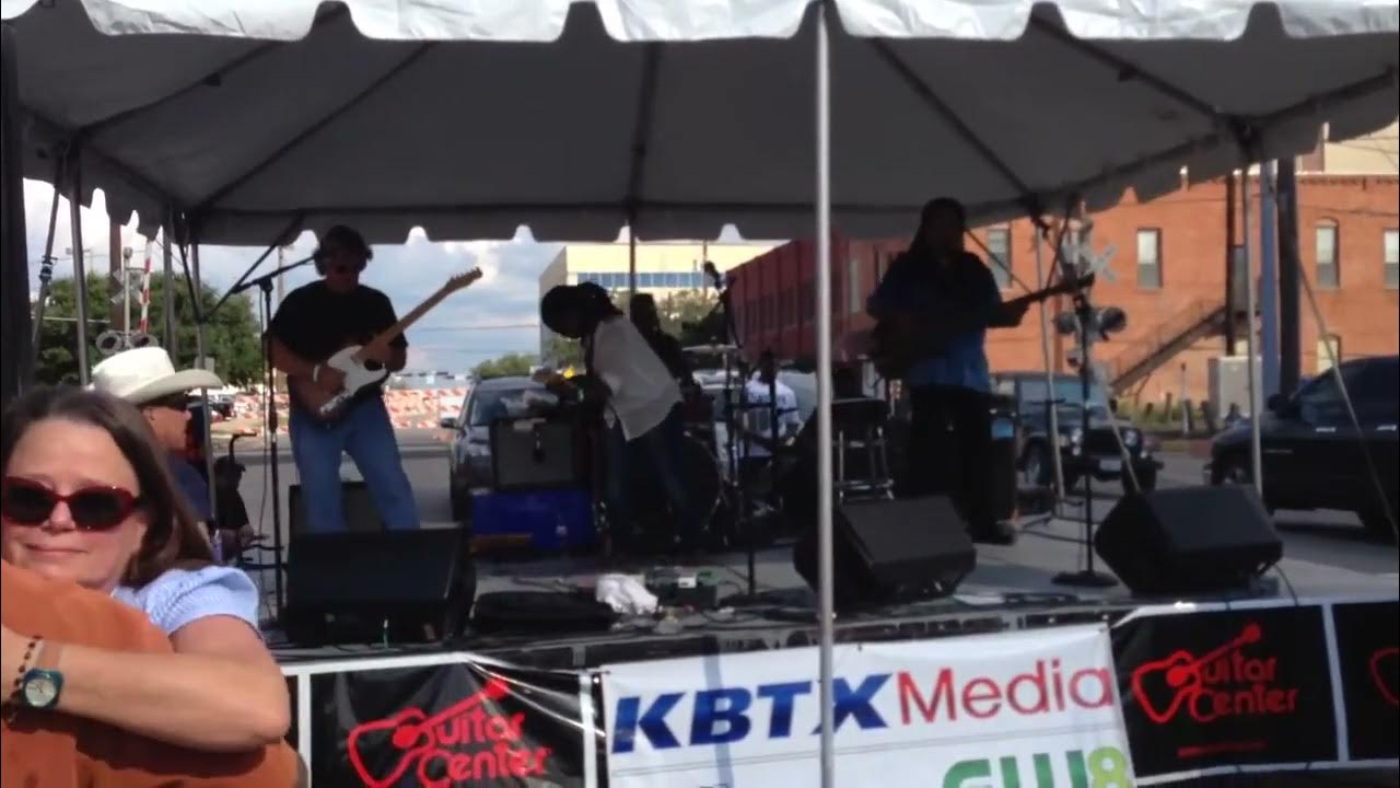 Ruthie Foster and Friends Singing the Blues in Downtown Bryan, TX Ruthie Foster and Friends Singing the Blues in Downtown Bryan, TX