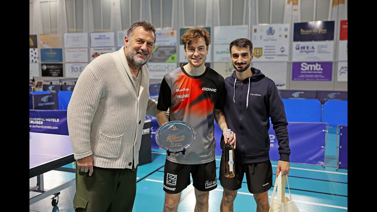 16e tournoi de tennis de table de St-Tropez avec la présence d'Antoine Hachard, n°18e Français