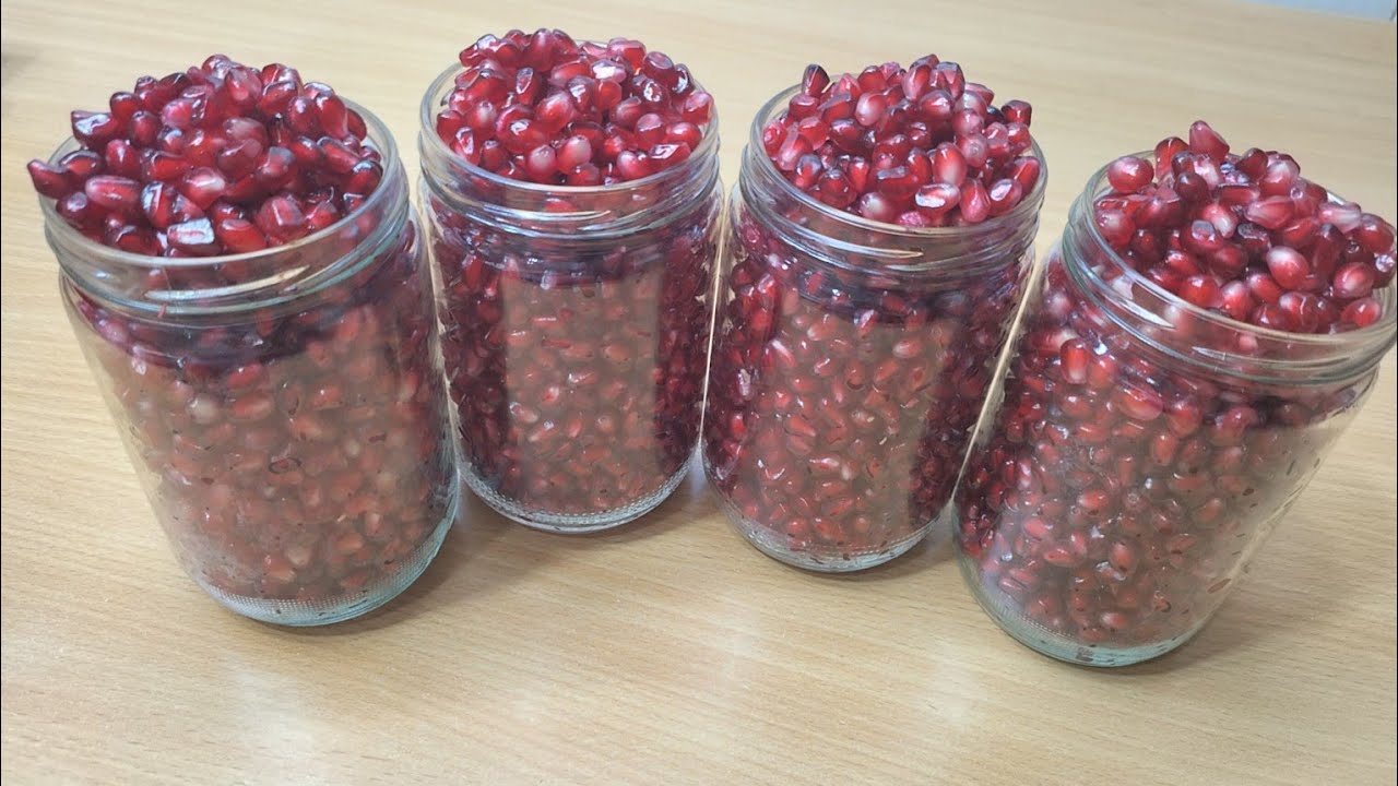 طريقة حفظ الرمان من دون فريزر ولا تبريد.We eat POMEGRANATES all year round