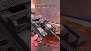 Heavy-Duty Quick-Release Drill Press Vise Demonstration