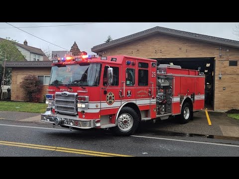 **A TON OF AIR HORN** - Portland Fire & Rescue Engine 25 Responding ...