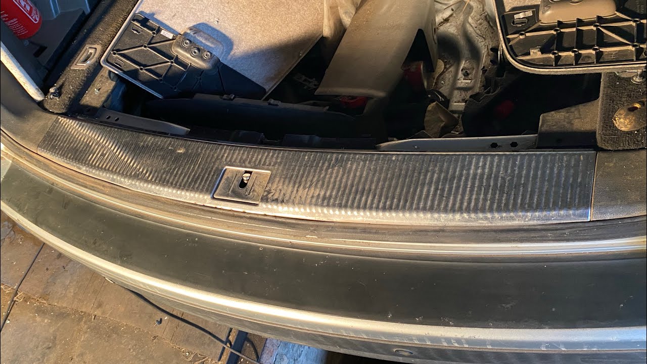 Снимаю Нерж. накладку Volkswagen Touareg 2002 - 2010 Как снять в ...