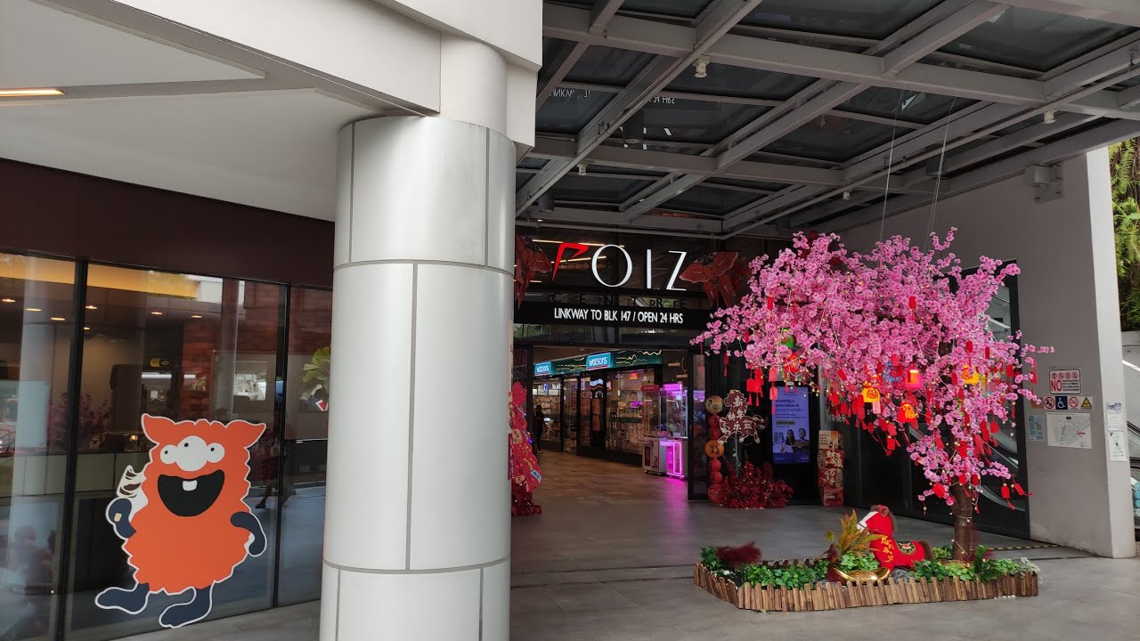 Shops and Cafes at Potong Pasir