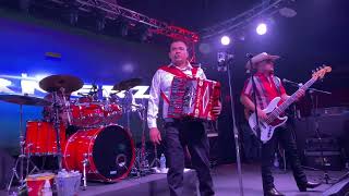 Los farmerz en vivo Gilberto garcia