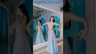 Mesmerizing Arabian Belly Dancing: Graceful Moves and Enchanting Rhythms #shorts