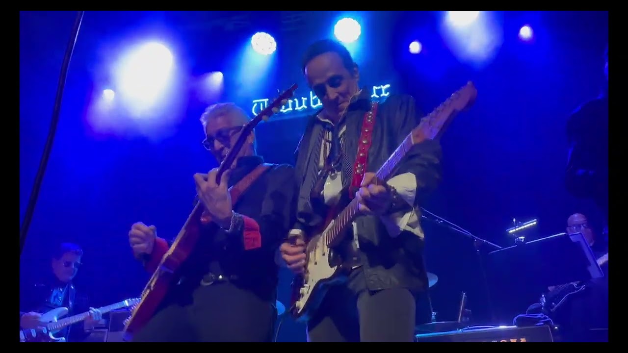 Paul Hipp "Diamond Dogs" (