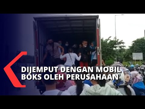 Banjir Rendam Kawasan Pelabuhan Tanjung Mas Semarang, Buruh Kesulitan Akses ke Lokasi Kerja