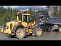 Volvo L70G | Loading Volvo FMX with gravel, in quarry