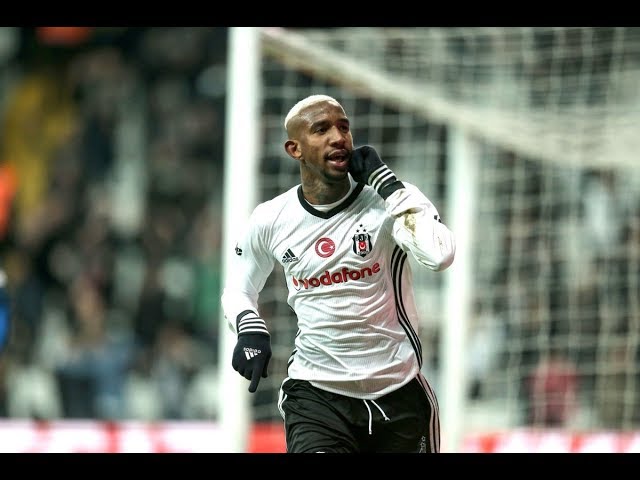 Brilhou! Talisca marca dois gols em vitória do Besiktas na Turquia