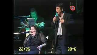 MERCEDES SOSA y COQUI SOSA cantan "PAIS", en la PLAZA INDEPENDENCIA TUCUMÁN