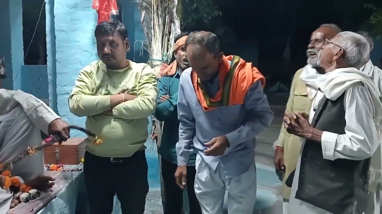 भैंसे खो जाने की फरियाद कारस देव बाबा का दरबार ग्राम लेवा जिला महोबा उत्तर प्रदेश मो 8128924966