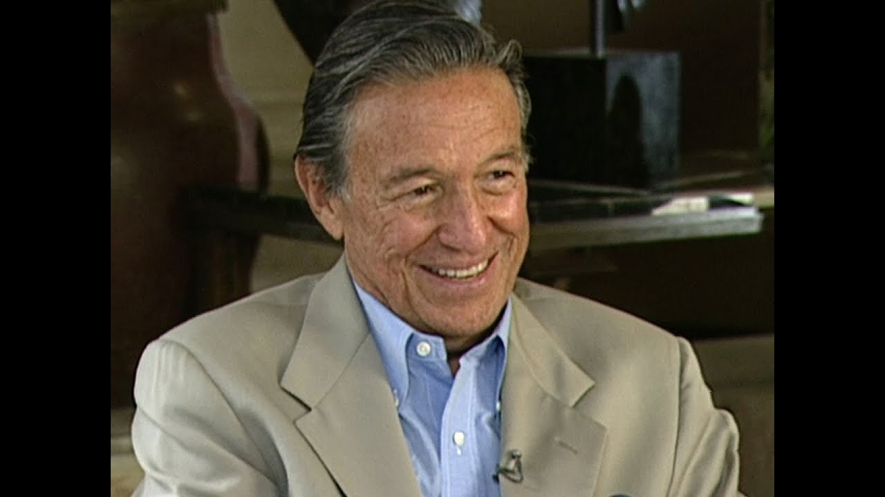 CBS Evening News with Scott Pelley - Mike Wallace's style