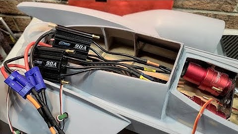 Pt4 Twin Motor Rc Drag Boat Build - Dual Esc Setup, Water Cooling & Float Test