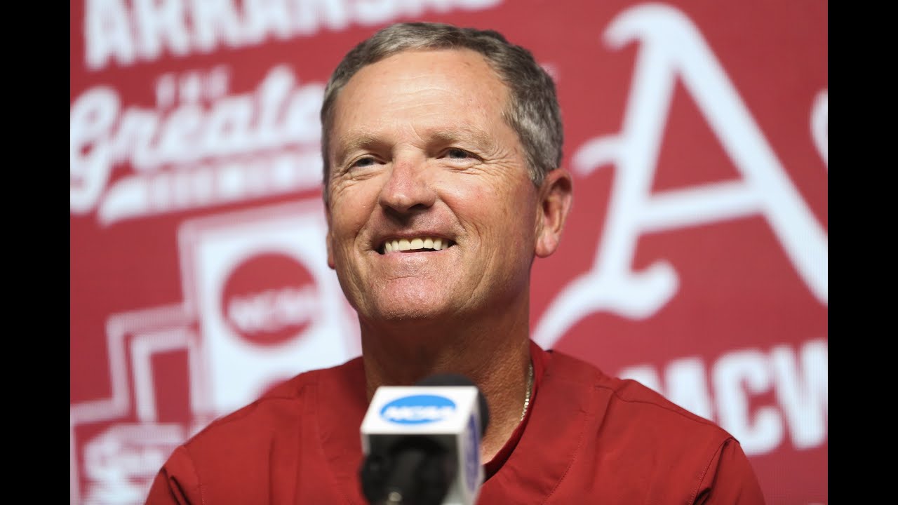 Van Horn, players preview College World Series opener against Stanford