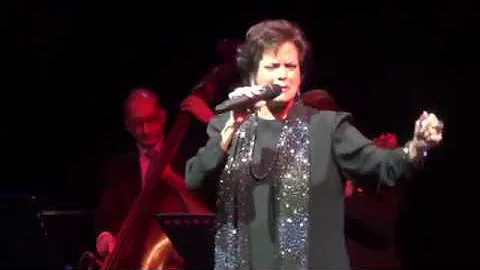 Nancy Toro - Lo Que Pasa Contigo (Video/En Vivo)