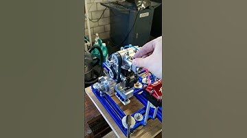 Model engine with rotary valve instead of poppet valves / #automobile #rc #racing #engine #rccar