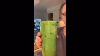 Bruce GreenWood making a Green Smoothie or Green Drink. Funny accents