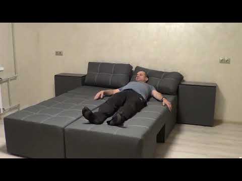 Бейне: Ақ былғары диван (59 фотосурет): эко-былғарыдан немесе қара-ақ түсті былғарыдан жасалған аяқтардағы бұрыштық диван
